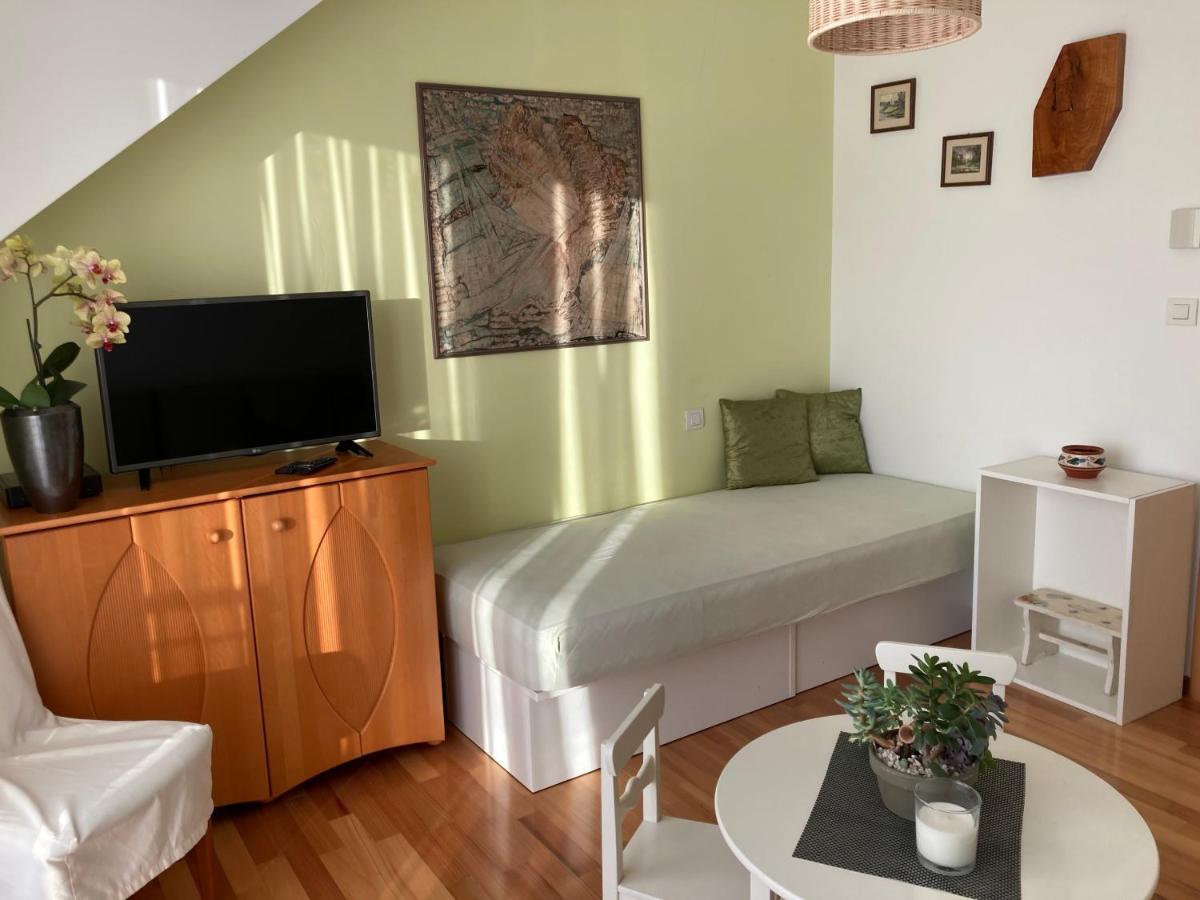 Natasha'S Garden House Apartman Dol pri Ljubljani Kültér fotó